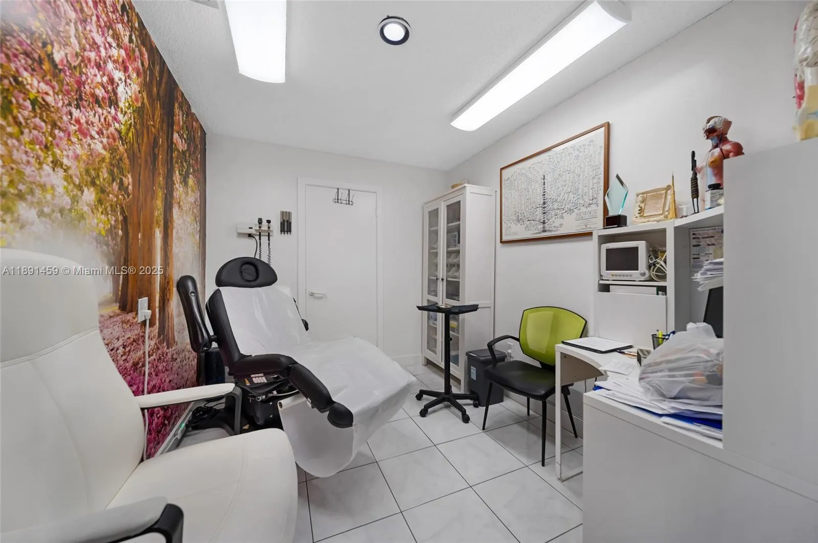 2945 Sw 8th St, Miami, Florida 33135, Miami, Florida 33135, ,Commercial Lease,For Rent,2945 Sw 8th St, Miami, Florida 33135,A11891459