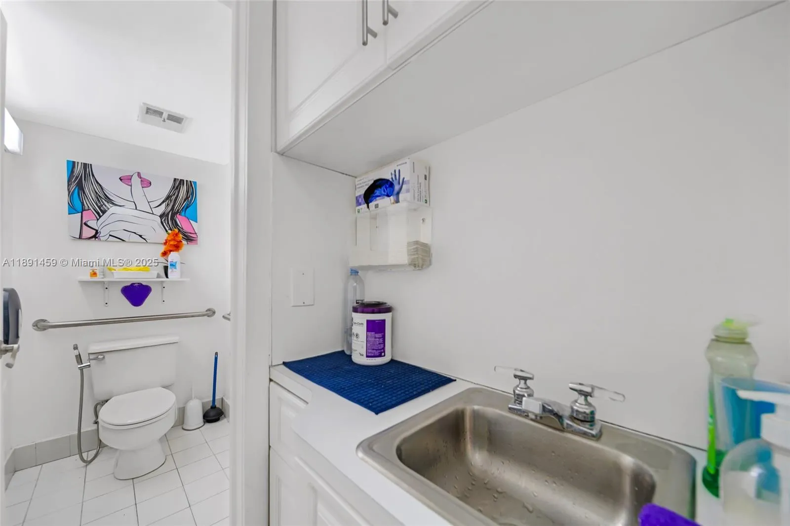 2945 Sw 8th St, Miami, Florida 33135, Miami, Florida 33135, ,Commercial Lease,For Rent,2945 Sw 8th St, Miami, Florida 33135,A11891459