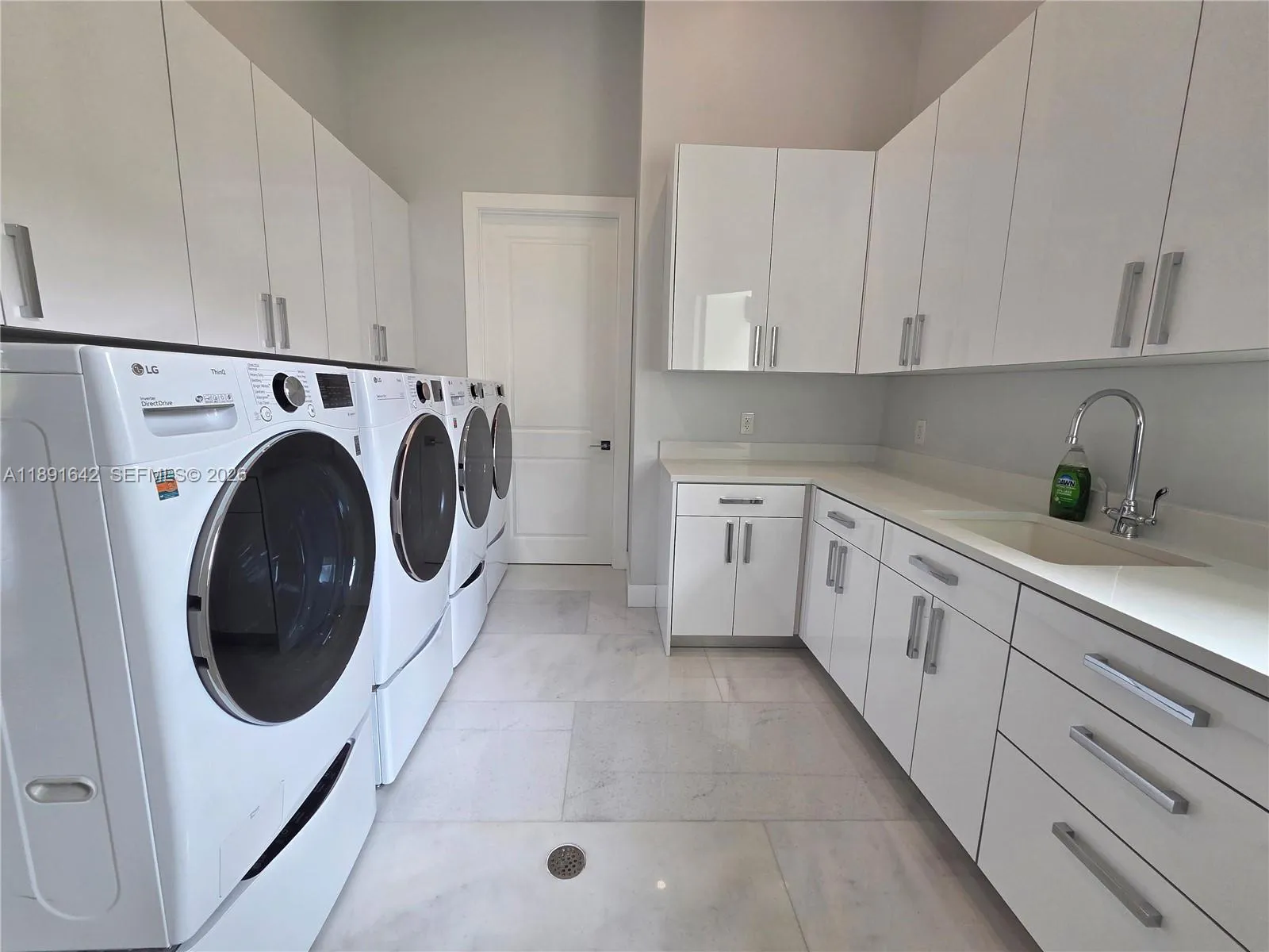 12175 Sw 45th St, Miami, Florida 33175, Miami, Florida 33175, 8 Bedrooms Bedrooms, ,8 BathroomsBathrooms,Residential,For Sale,12175 Sw 45th St, Miami, Florida 33175,A11891642