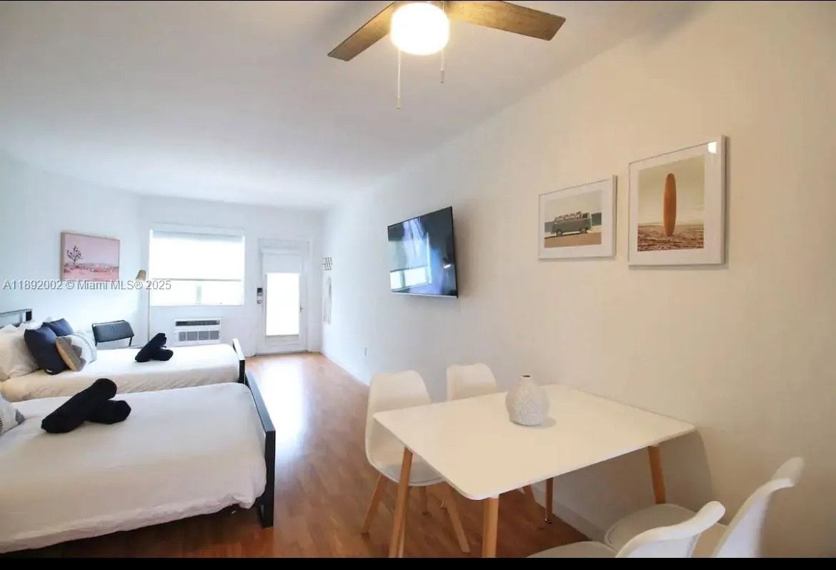 7721 Harding Ave 9, Miami Beach, Florida 33141, Miami Beach, Florida 33141, ,1 BathroomBathrooms,Residential Lease,For Rent,7721 Harding Ave 9, Miami Beach, Florida 33141,A11892002