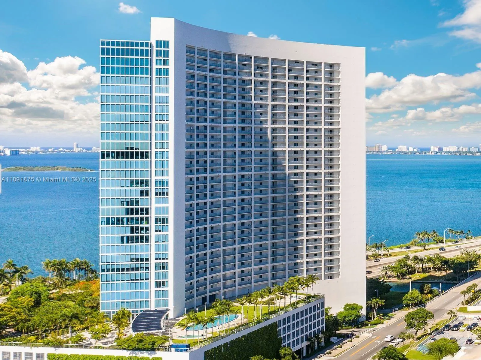601 Ne 36th St 2206, Miami, Florida 33137, Miami, Florida 33137, 2 Bedrooms Bedrooms, ,2 BathroomsBathrooms,Residential,For Sale,601 Ne 36th St 2206, Miami, Florida 33137,A11891875