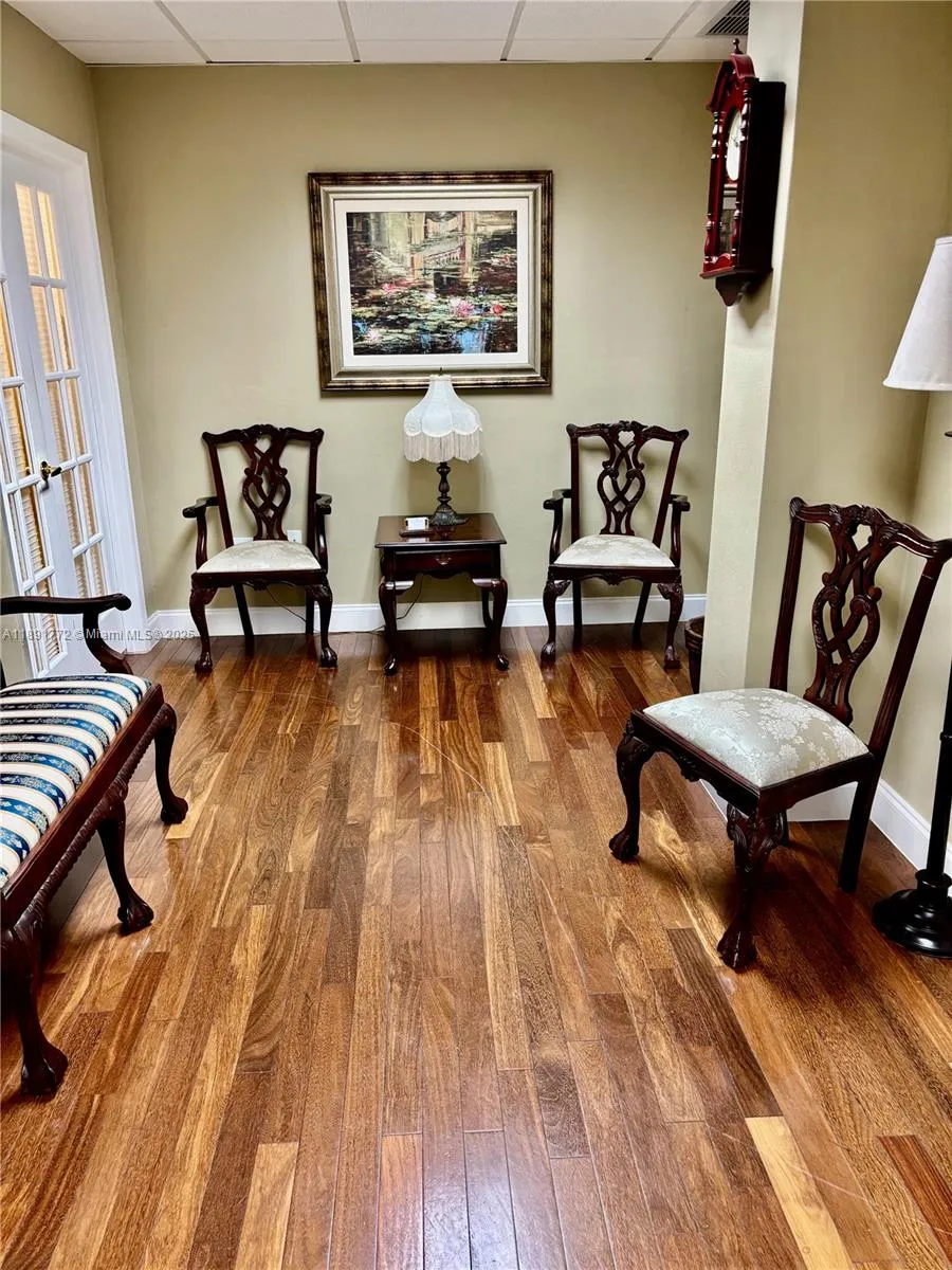 717 Ponce De Leon Blvd 328, Coral Gables, Florida, Coral Gables, Florida 33134, ,Commercial Sale,For Sale,717 Ponce De Leon Blvd 328, Coral Gables, Florida ,A11891772