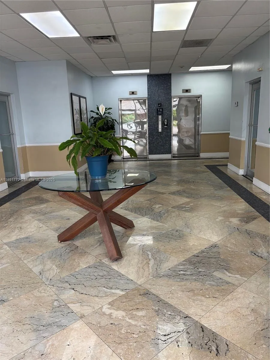 717 Ponce De Leon Blvd 328, Coral Gables, Florida, Coral Gables, Florida 33134, ,Commercial Sale,For Sale,717 Ponce De Leon Blvd 328, Coral Gables, Florida ,A11891772