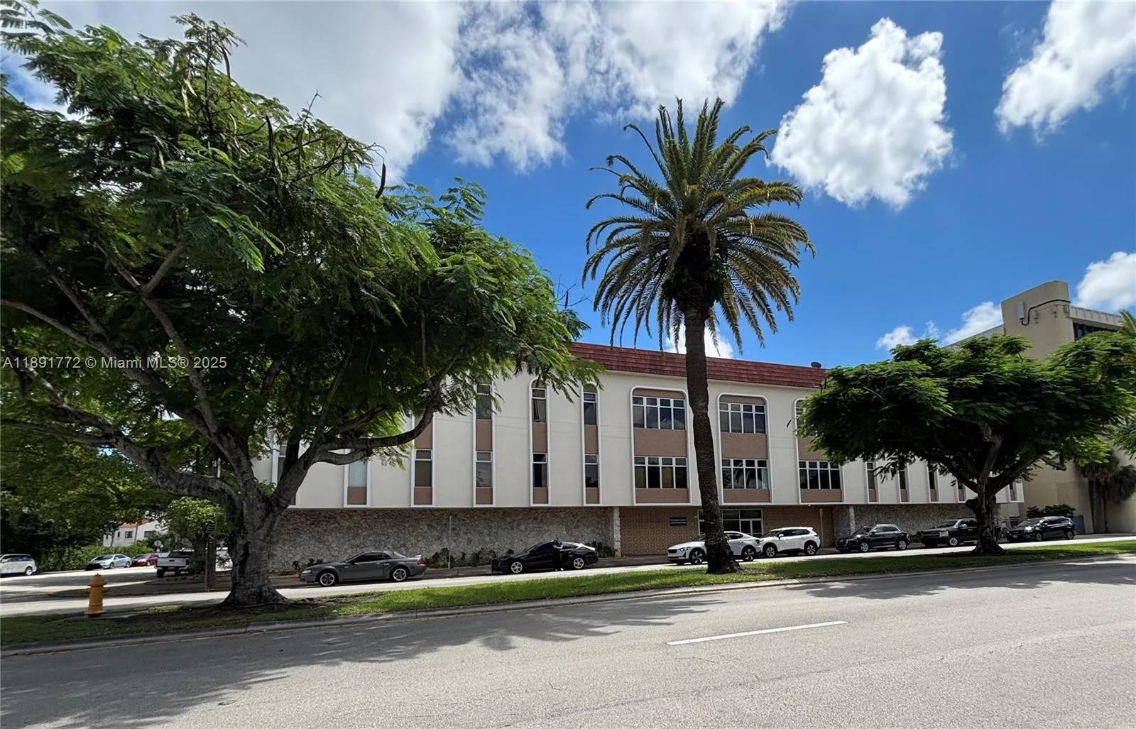 717 Ponce De Leon Blvd 328, Coral Gables, Florida, Coral Gables, Florida 33134, ,Commercial Sale,For Sale,717 Ponce De Leon Blvd 328, Coral Gables, Florida ,A11891772