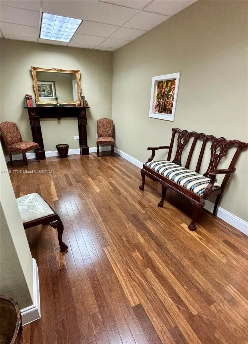 717 Ponce De Leon Blvd 328, Coral Gables, Florida, Coral Gables, Florida 33134, ,Commercial Sale,For Sale,717 Ponce De Leon Blvd 328, Coral Gables, Florida ,A11891772