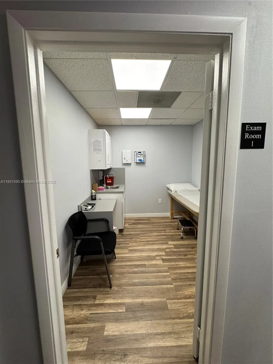 9000 Sw 152nd St, Palmetto Bay, Florida 33157, Palmetto Bay, Florida 33157, ,Commercial Sale,For Sale,9000 Sw 152nd St, Palmetto Bay, Florida 33157,A11891595