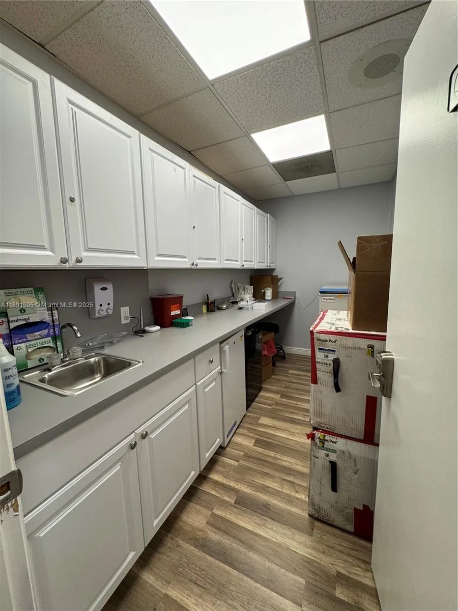 9000 Sw 152nd St, Palmetto Bay, Florida 33157, Palmetto Bay, Florida 33157, ,Commercial Sale,For Sale,9000 Sw 152nd St, Palmetto Bay, Florida 33157,A11891595