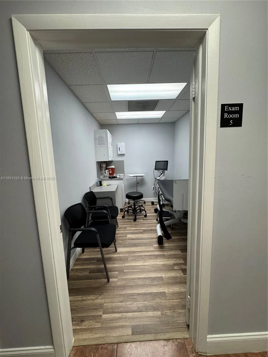 9000 Sw 152nd St, Palmetto Bay, Florida 33157, Palmetto Bay, Florida 33157, ,Commercial Sale,For Sale,9000 Sw 152nd St, Palmetto Bay, Florida 33157,A11891595