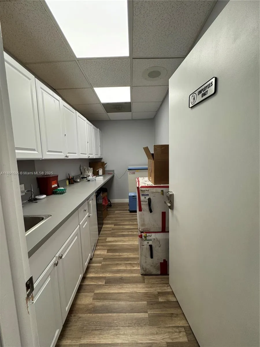 9000 Sw 152nd St, Palmetto Bay, Florida 33157, Palmetto Bay, Florida 33157, ,Commercial Sale,For Sale,9000 Sw 152nd St, Palmetto Bay, Florida 33157,A11891595