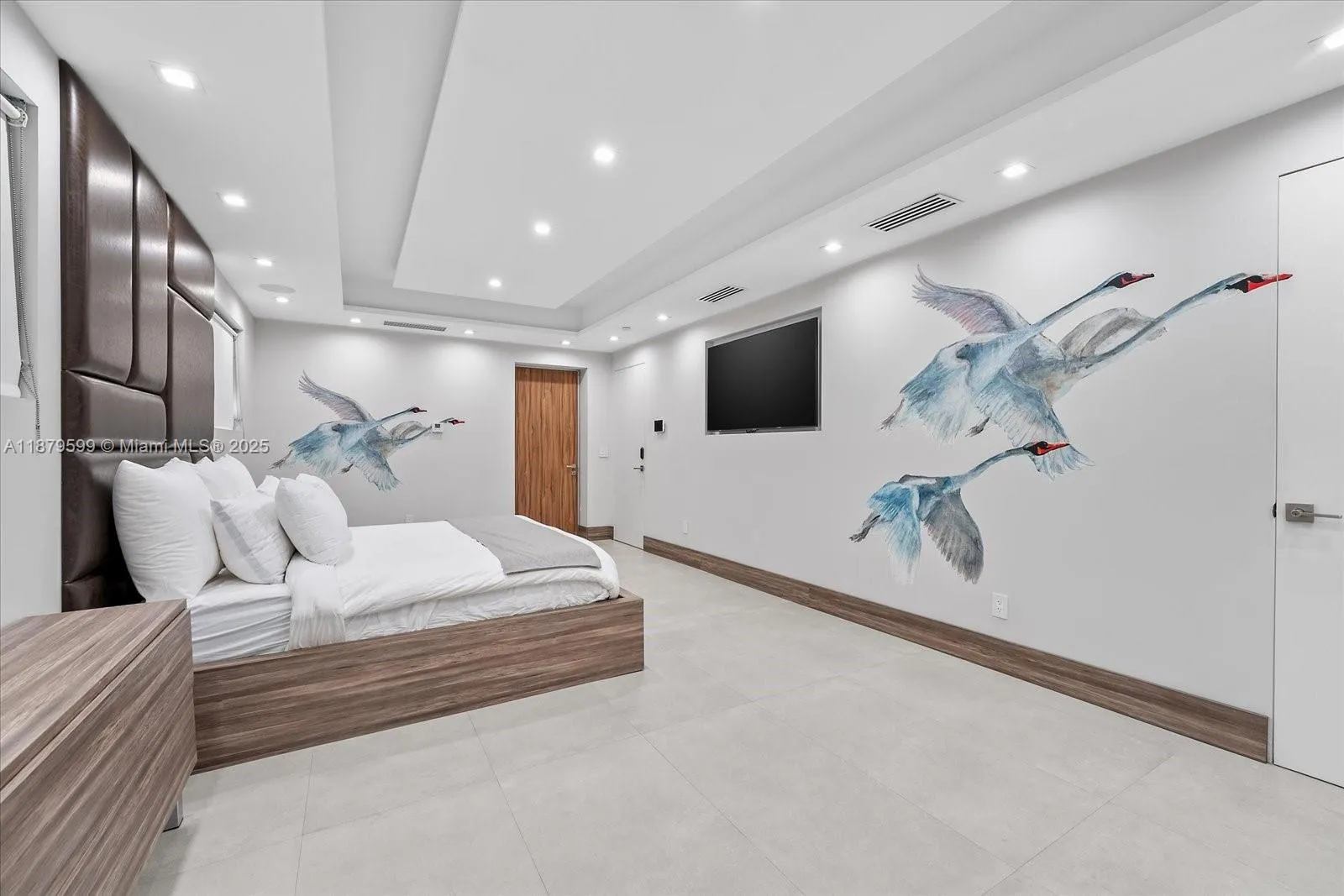 280 Ne 156th St, Miami, Florida 33162, Miami, Florida 33162, 6 Bedrooms Bedrooms, ,5 BathroomsBathrooms,Residential Lease,For Rent,280 Ne 156th St, Miami, Florida 33162,A11879599