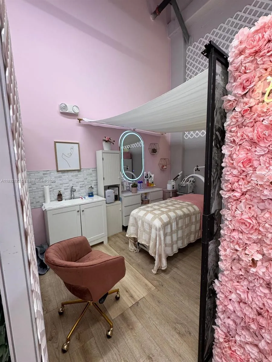 10890 Nw 17th St 123, Sweetwater, Florida 33172, Sweetwater, Florida 33172, ,Commercial Sale,For Sale,10890 Nw 17th St 123, Sweetwater, Florida 33172,A11892192