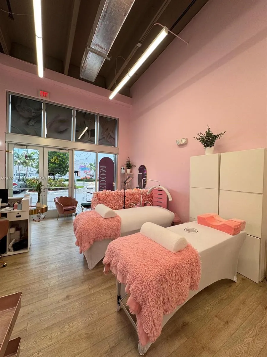 10890 Nw 17th St 123, Sweetwater, Florida 33172, Sweetwater, Florida 33172, ,Commercial Sale,For Sale,10890 Nw 17th St 123, Sweetwater, Florida 33172,A11892192