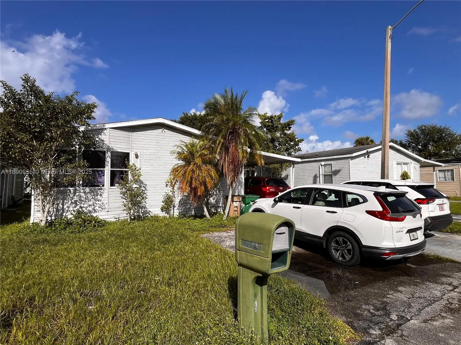 909 Sw 131 Way, Davie, Florida 33325, Davie, Florida 33325, 3 Bedrooms Bedrooms, ,2 BathroomsBathrooms,Residential,For Sale,909 Sw 131 Way, Davie, Florida 33325,A11890955