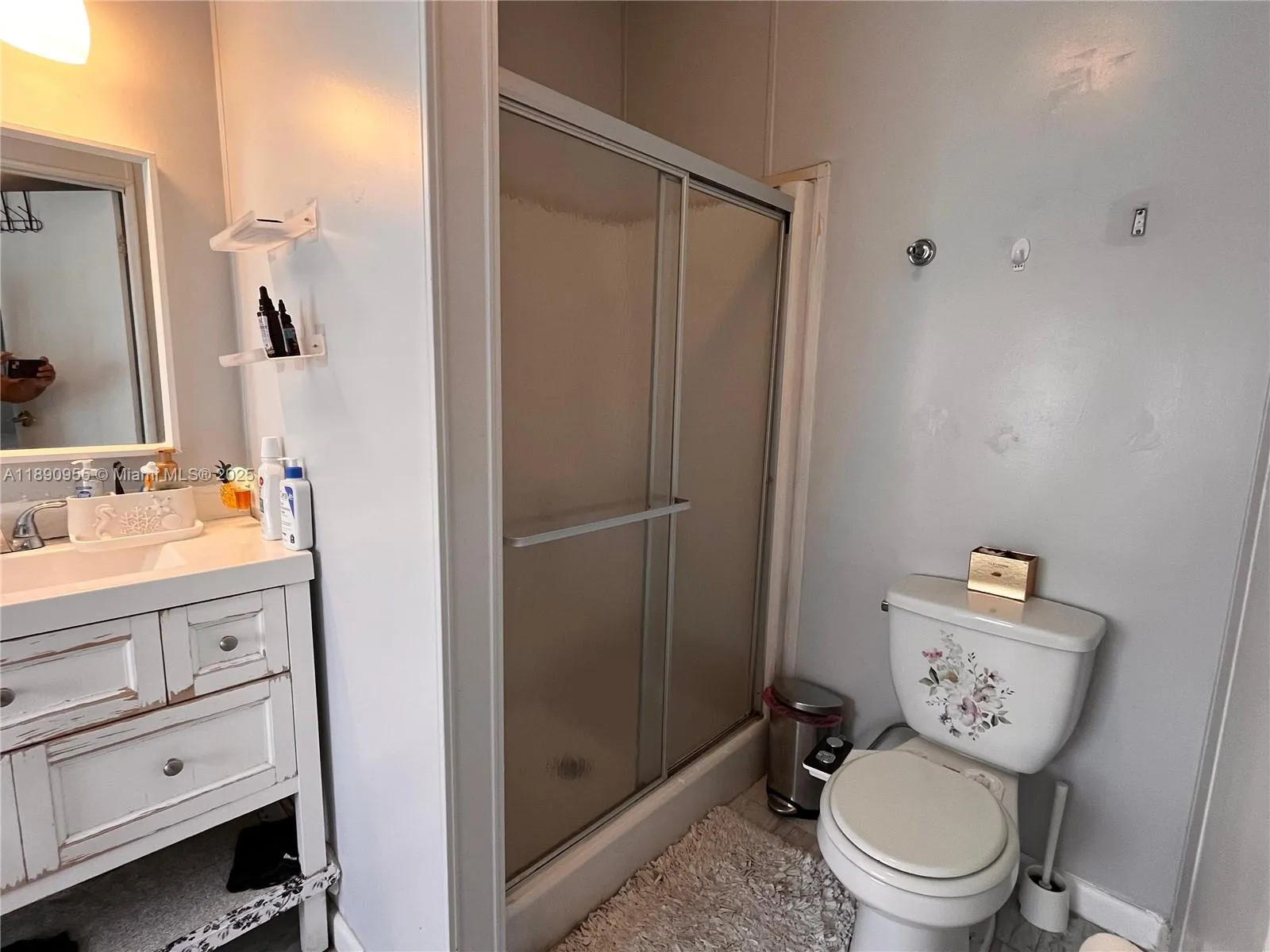 909 Sw 131 Way, Davie, Florida 33325, Davie, Florida 33325, 3 Bedrooms Bedrooms, ,2 BathroomsBathrooms,Residential,For Sale,909 Sw 131 Way, Davie, Florida 33325,A11890955