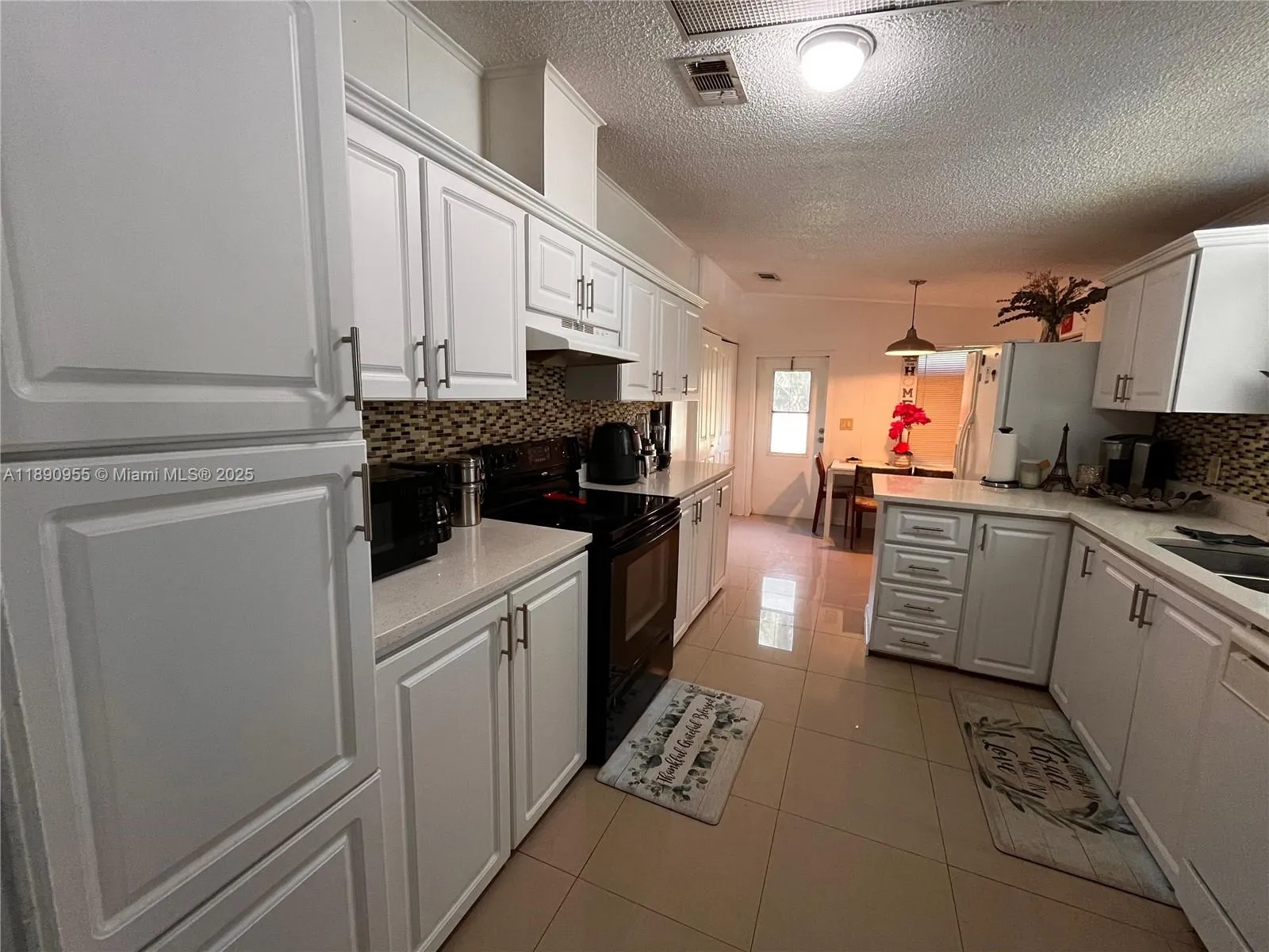 909 Sw 131 Way, Davie, Florida 33325, Davie, Florida 33325, 3 Bedrooms Bedrooms, ,2 BathroomsBathrooms,Residential,For Sale,909 Sw 131 Way, Davie, Florida 33325,A11890955