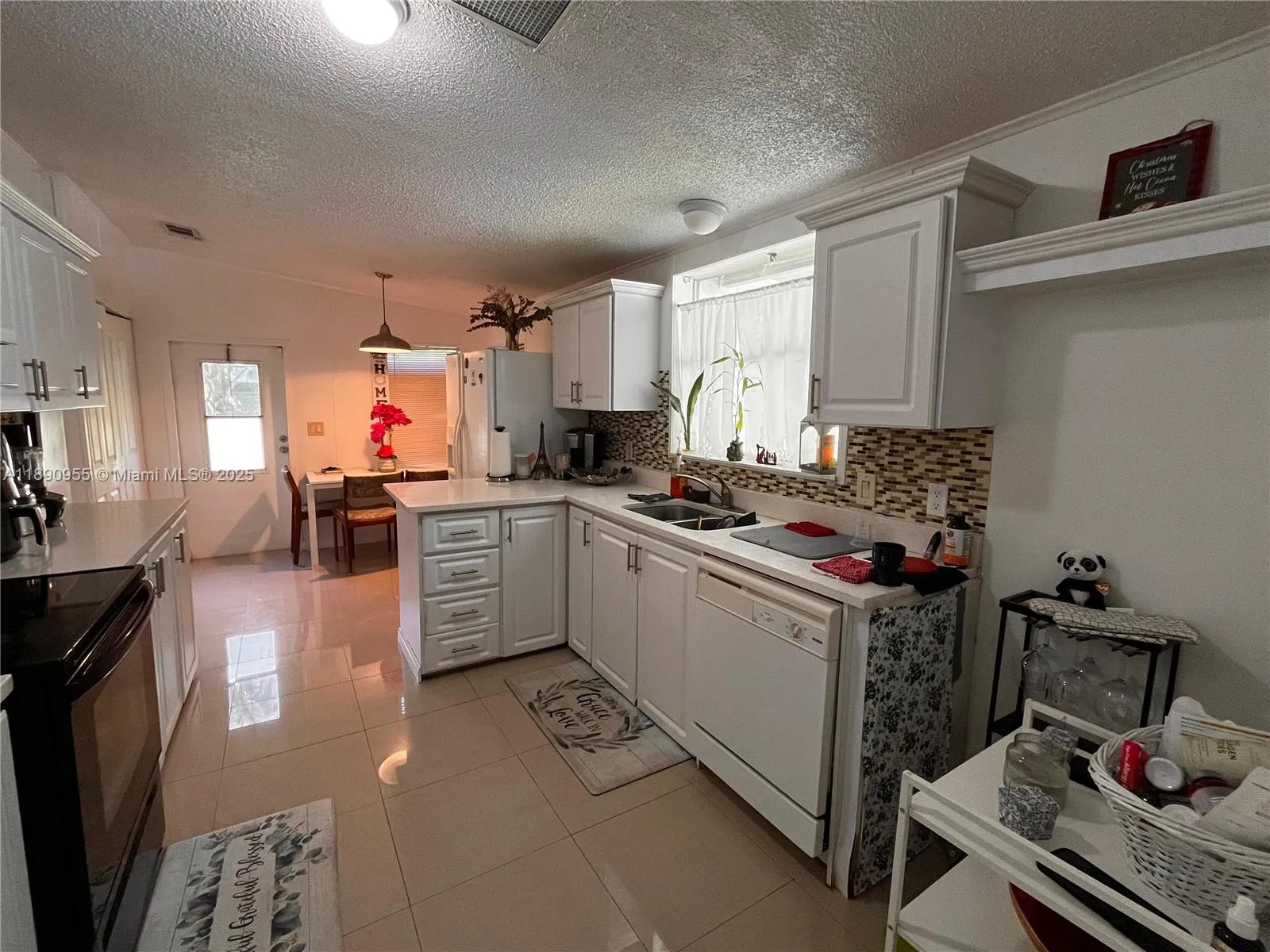 909 Sw 131 Way, Davie, Florida 33325, Davie, Florida 33325, 3 Bedrooms Bedrooms, ,2 BathroomsBathrooms,Residential,For Sale,909 Sw 131 Way, Davie, Florida 33325,A11890955