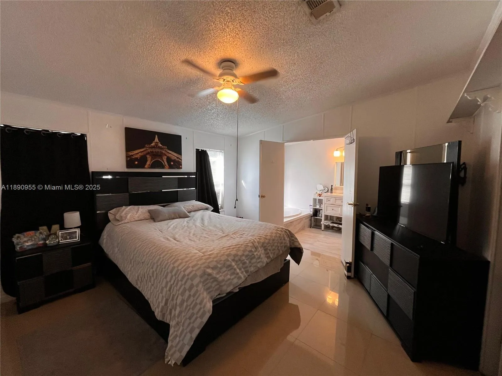 909 Sw 131 Way, Davie, Florida 33325, Davie, Florida 33325, 3 Bedrooms Bedrooms, ,2 BathroomsBathrooms,Residential,For Sale,909 Sw 131 Way, Davie, Florida 33325,A11890955