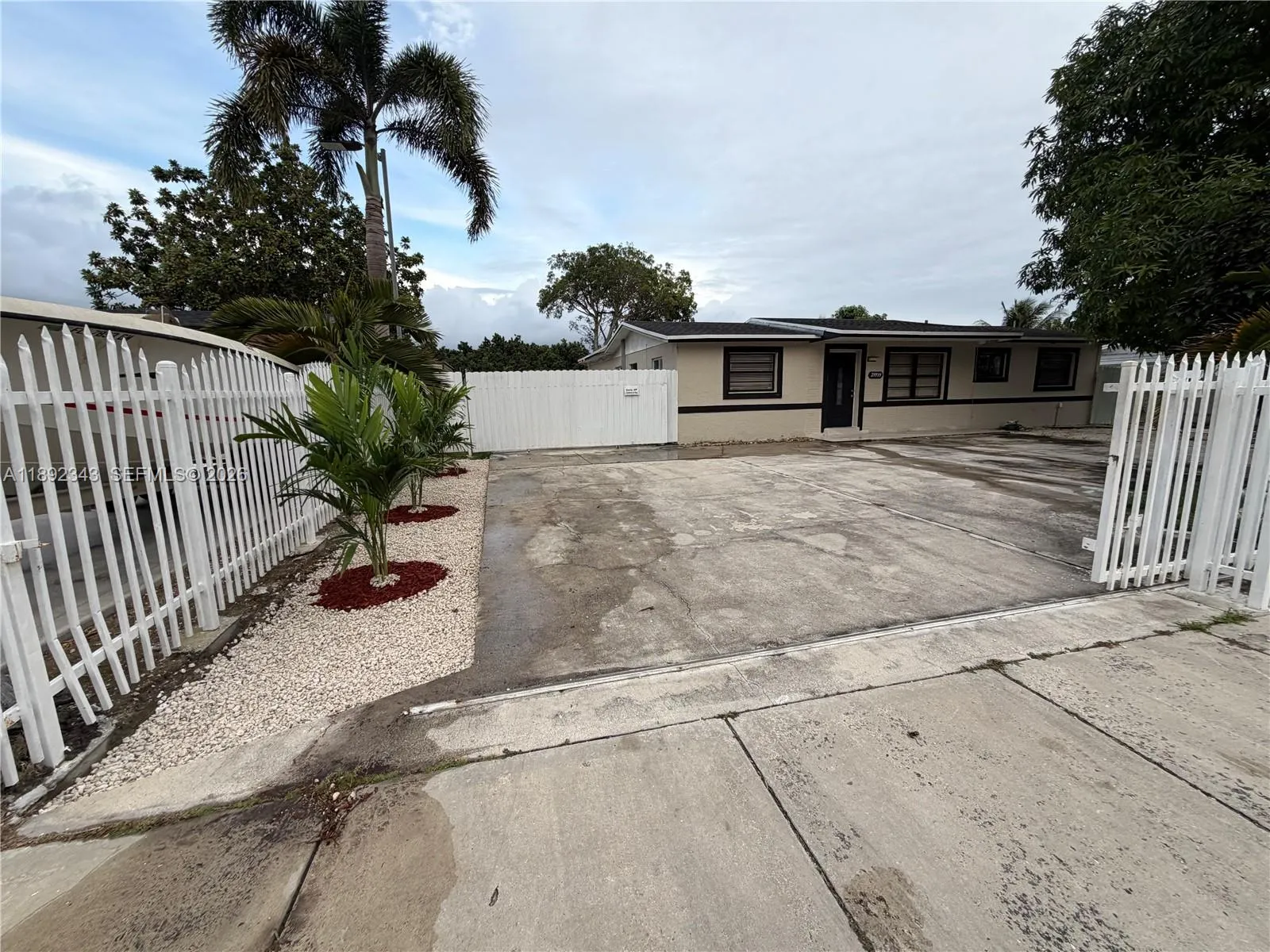 29939 Sw 159th Dr, Homestead, Florida 33033, Homestead, Florida 33033, 3 Bedrooms Bedrooms, ,2 BathroomsBathrooms,Residential,For Sale,29939 Sw 159th Dr, Homestead, Florida 33033,A11892343