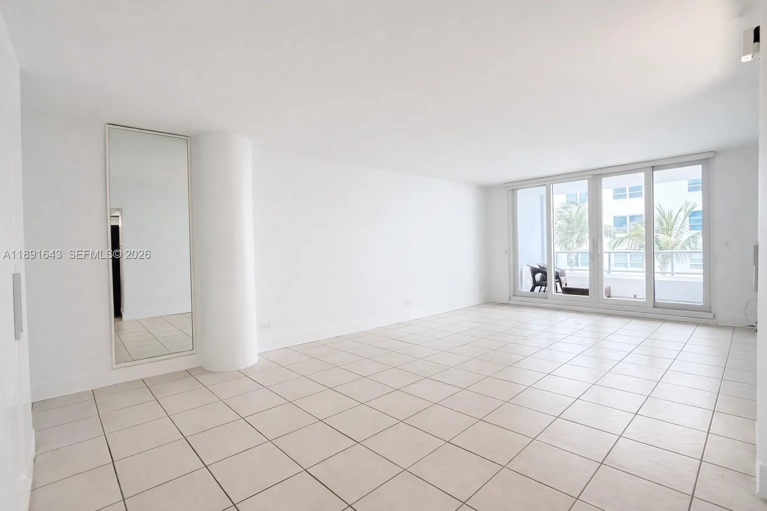 5005 Collins Ave 823, Miami Beach, Florida 33140, Miami Beach, Florida 33140, 1 Bedroom Bedrooms, ,1 BathroomBathrooms,Residential,For Sale,5005 Collins Ave 823, Miami Beach, Florida 33140,A11891643
