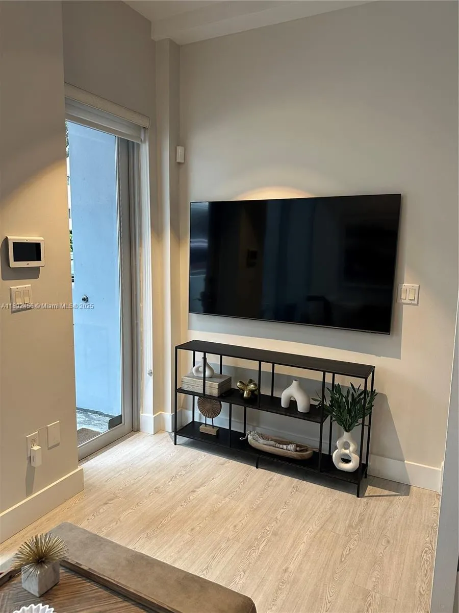 3339 Virginia St 127, Miami, Florida 33133, Miami, Florida 33133, ,Commercial Lease,For Rent,3339 Virginia St 127, Miami, Florida 33133,A11892456