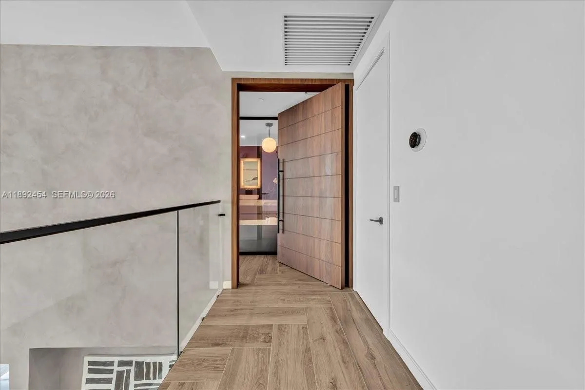 888 Biscayne Blvd Ph 5704, Miami, Florida 33132, Miami, Florida 33132, 3 Bedrooms Bedrooms, ,3 BathroomsBathrooms,Residential,For Sale,888 Biscayne Blvd Ph 5704, Miami, Florida 33132,A11892454