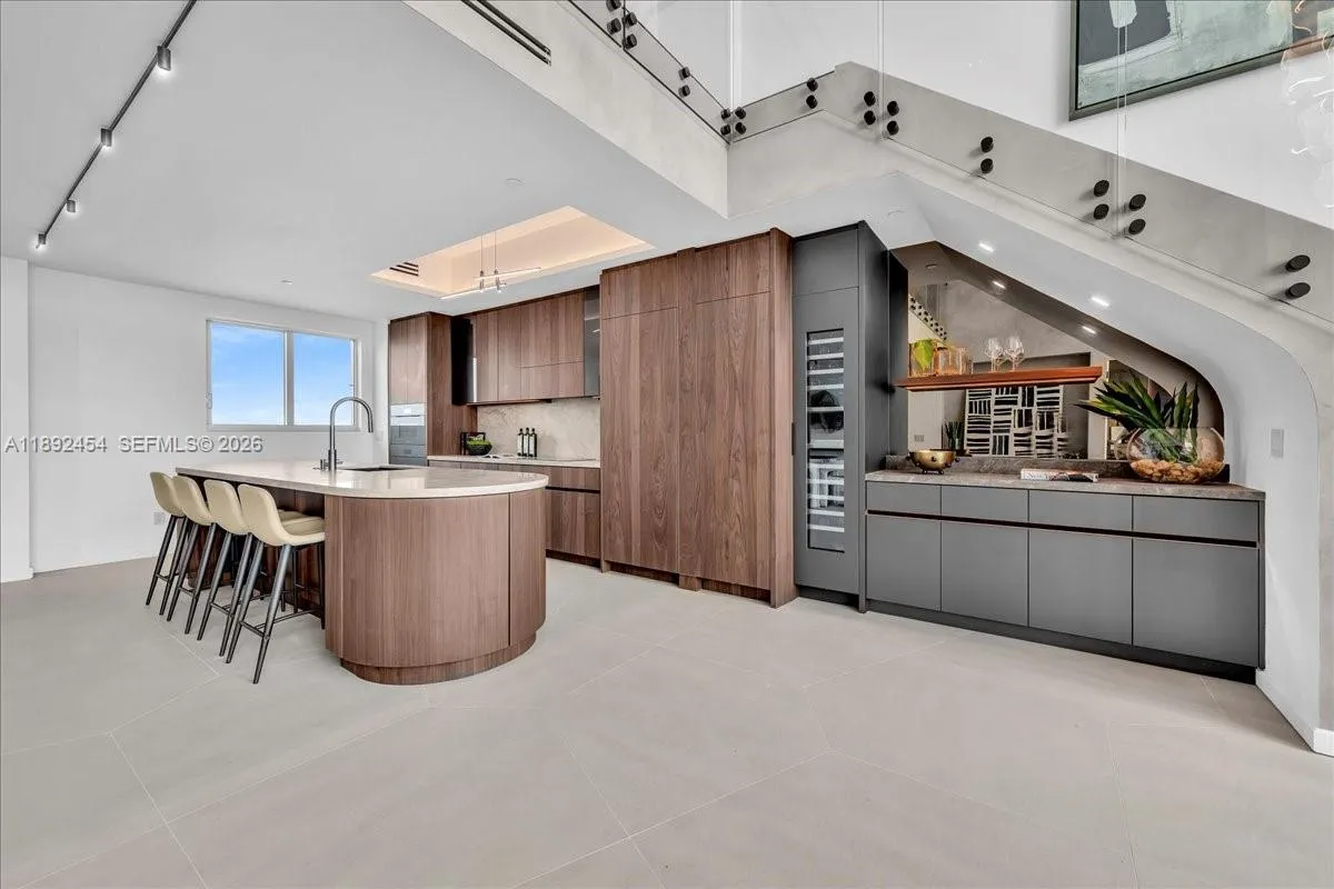 888 Biscayne Blvd Ph 5704, Miami, Florida 33132, Miami, Florida 33132, 3 Bedrooms Bedrooms, ,3 BathroomsBathrooms,Residential,For Sale,888 Biscayne Blvd Ph 5704, Miami, Florida 33132,A11892454