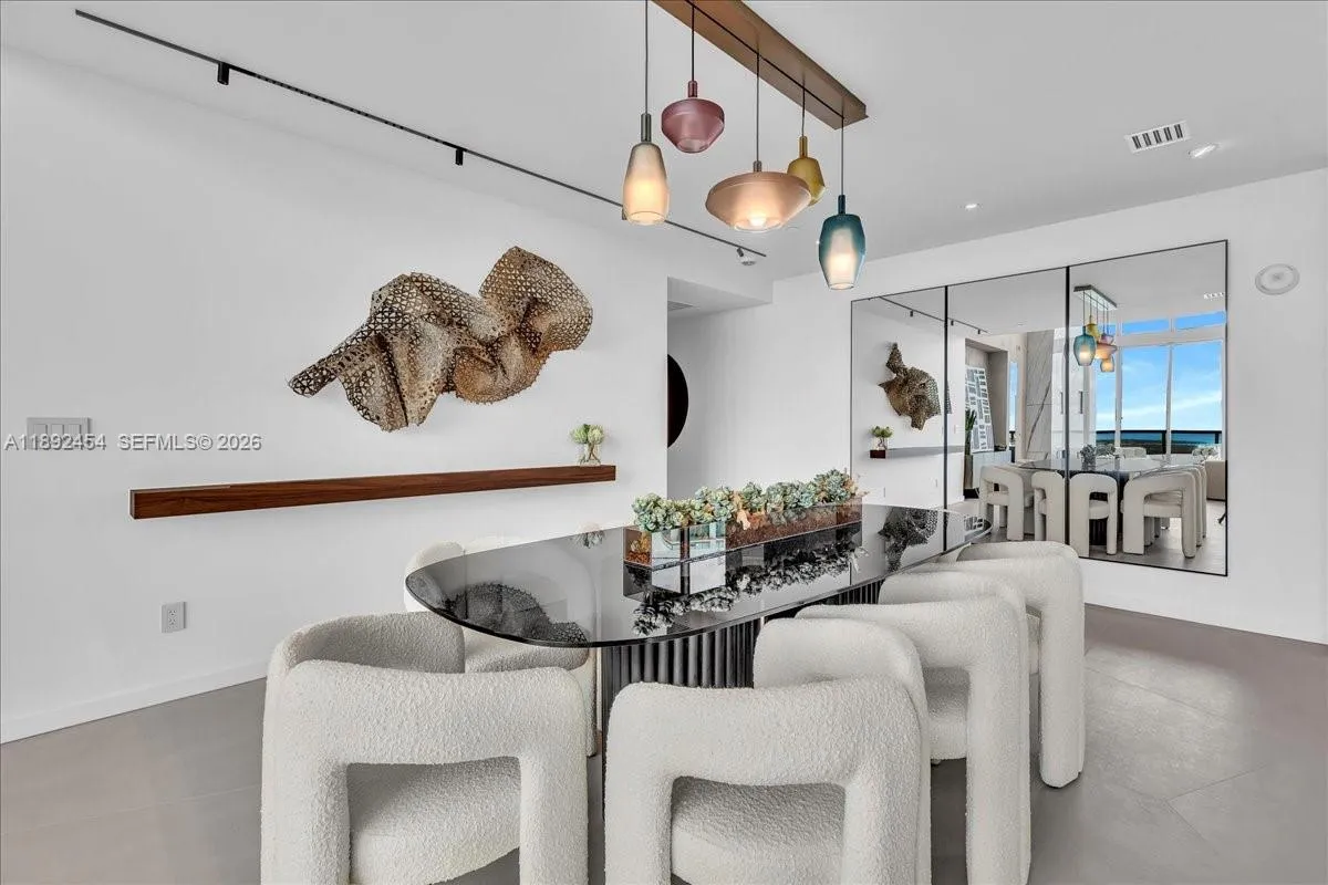 888 Biscayne Blvd Ph 5704, Miami, Florida 33132, Miami, Florida 33132, 3 Bedrooms Bedrooms, ,3 BathroomsBathrooms,Residential,For Sale,888 Biscayne Blvd Ph 5704, Miami, Florida 33132,A11892454