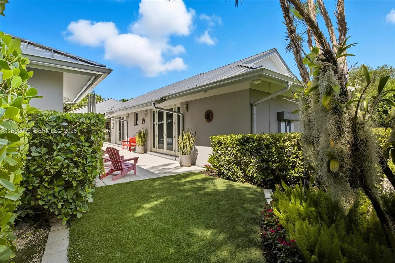 5800 Sw 99th Ter, Pinecrest, Florida 33156, Pinecrest, Florida 33156, 5 Bedrooms Bedrooms, ,3 BathroomsBathrooms,Residential,For Sale,5800 Sw 99th Ter, Pinecrest, Florida 33156,A11892095