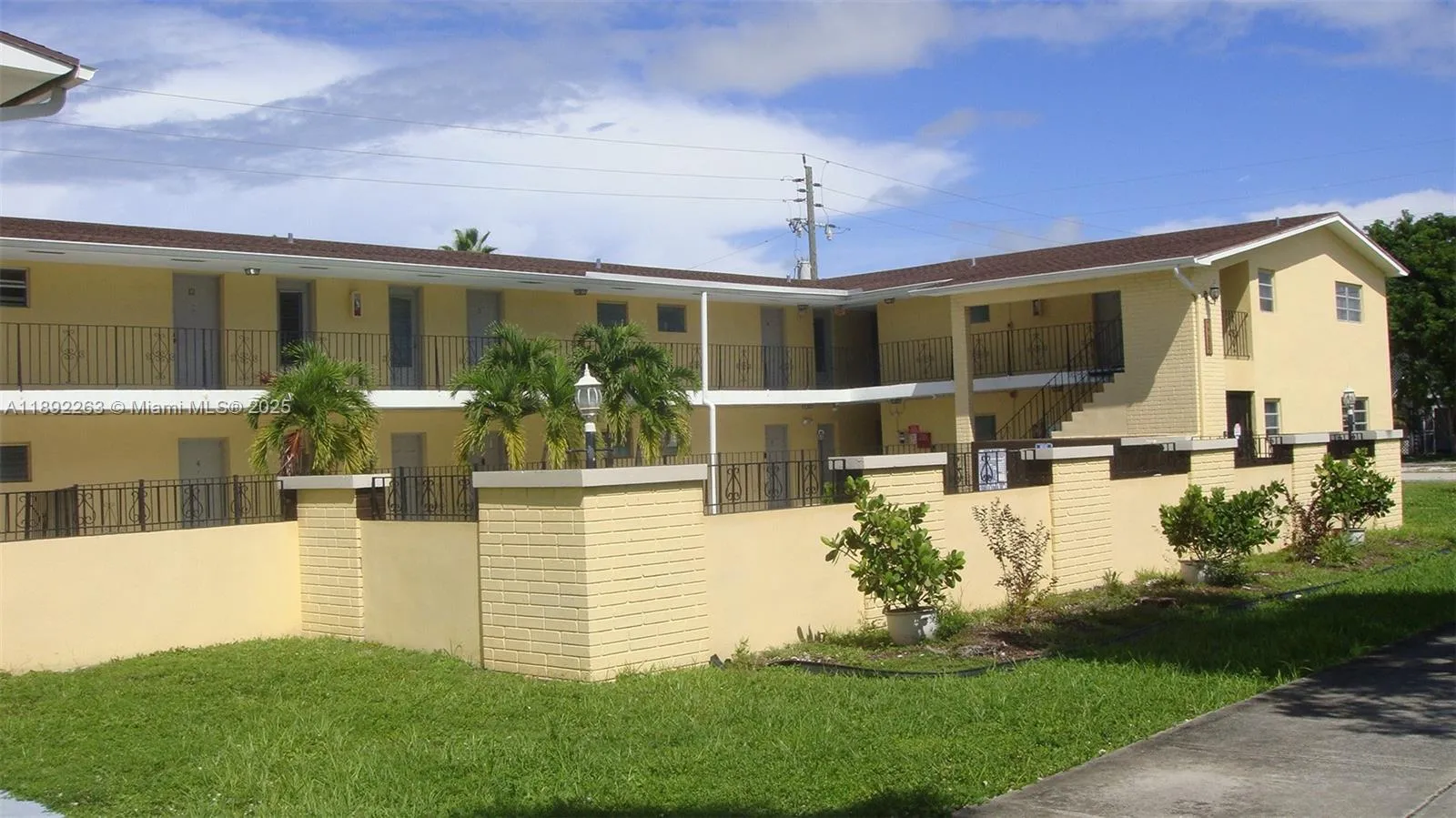 2285 Ne 172nd St, North Miami Beach, Florida 33160, North Miami Beach, Florida 33160, ,Commercial Sale,For Sale,2285 Ne 172nd St, North Miami Beach, Florida 33160,A11892263