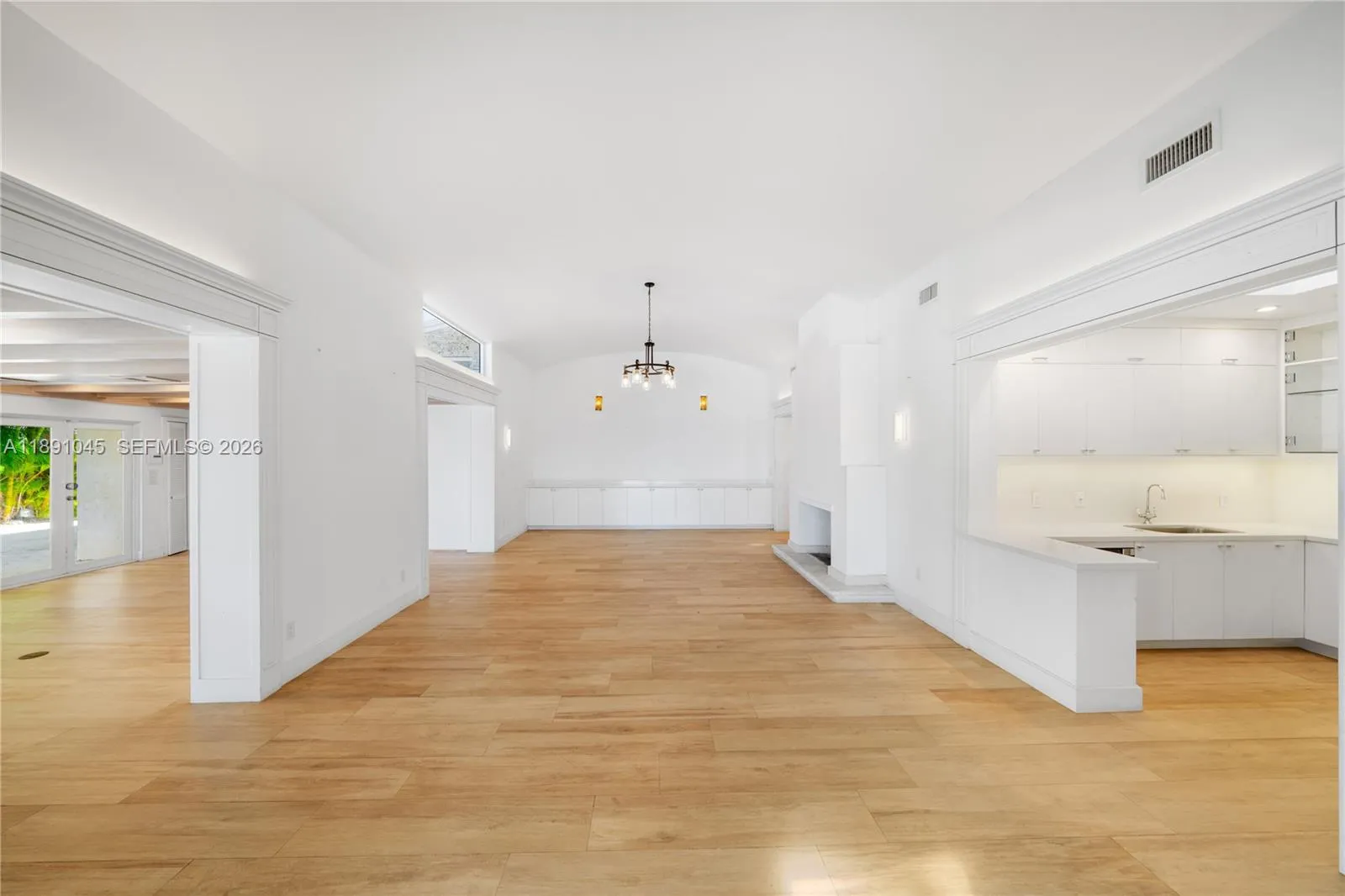 444 W Rivo Alto Dr, Miami Beach, Florida 33139, Miami Beach, Florida 33139, 5 Bedrooms Bedrooms, ,5 BathroomsBathrooms,Residential,For Sale,444 W Rivo Alto Dr, Miami Beach, Florida 33139,A11891045