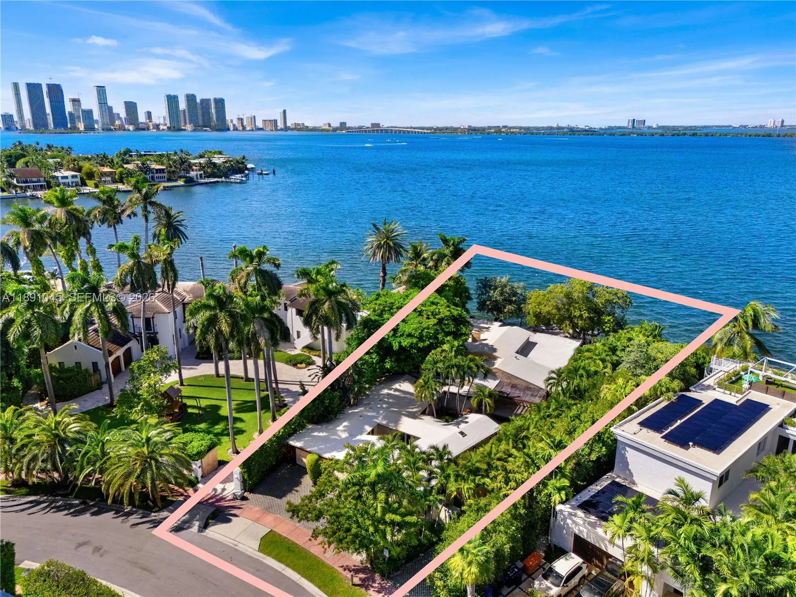 444 W Rivo Alto Dr, Miami Beach, Florida 33139, Miami Beach, Florida 33139, 5 Bedrooms Bedrooms, ,5 BathroomsBathrooms,Residential,For Sale,444 W Rivo Alto Dr, Miami Beach, Florida 33139,A11891045