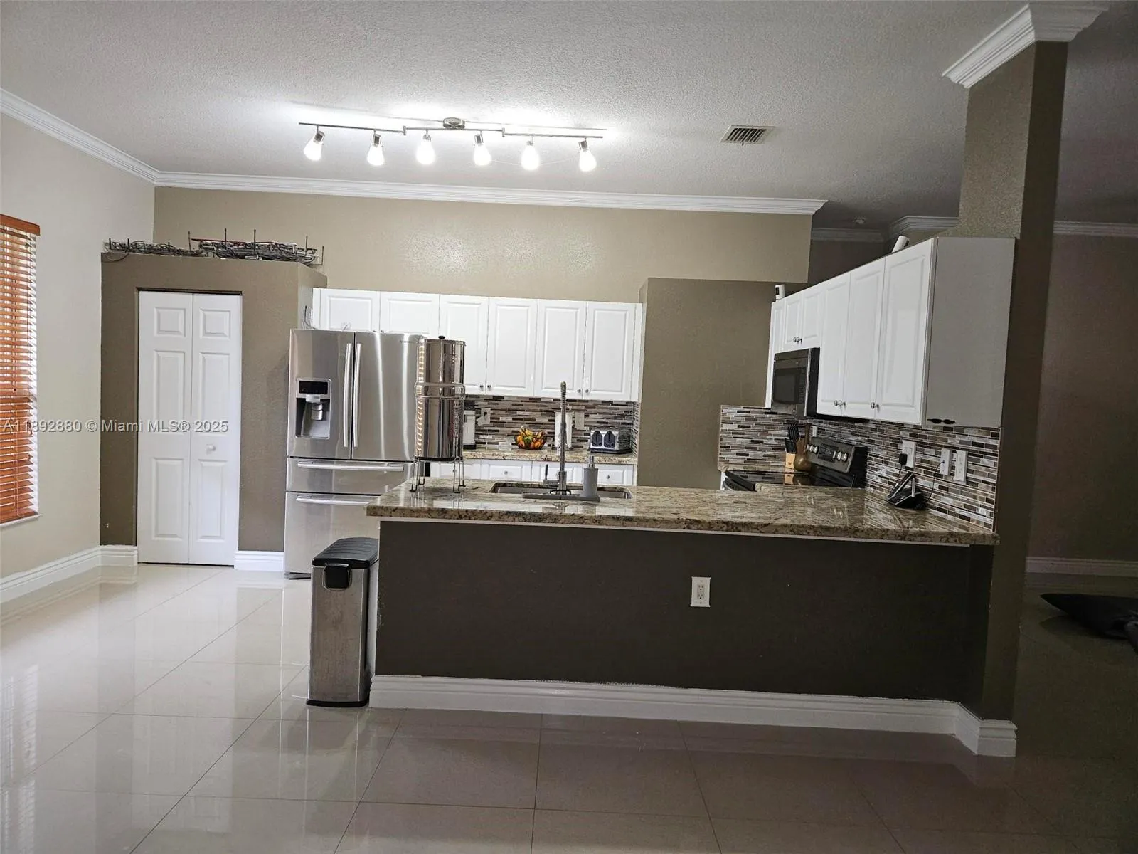 2635 Se 4th Pl, Homestead, Florida 33033, Homestead, Florida 33033, 3 Bedrooms Bedrooms, ,2 BathroomsBathrooms,Residential,For Sale,2635 Se 4th Pl, Homestead, Florida 33033,A11892880