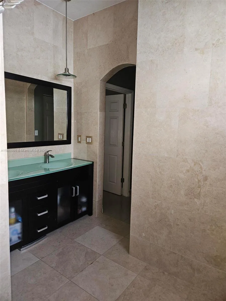 2635 Se 4th Pl, Homestead, Florida 33033, Homestead, Florida 33033, 3 Bedrooms Bedrooms, ,2 BathroomsBathrooms,Residential,For Sale,2635 Se 4th Pl, Homestead, Florida 33033,A11892880