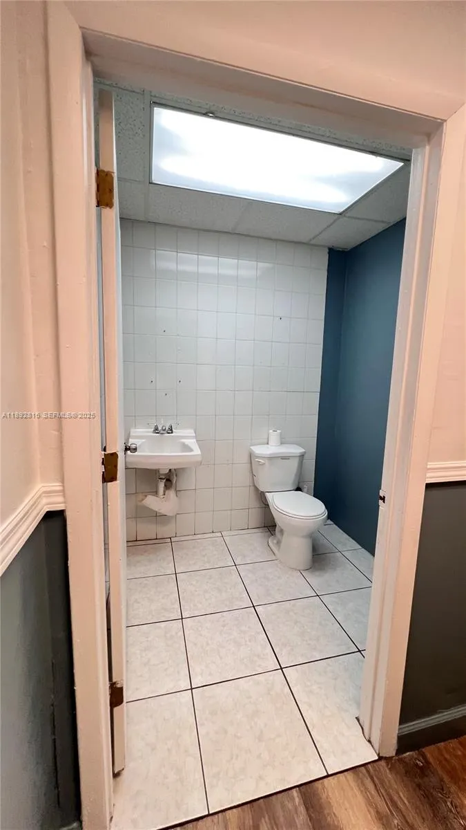 5600 Sw 135th Ave 112, Miami, Florida 33183, Miami, Florida 33183, ,Commercial Lease,For Rent,5600 Sw 135th Ave 112, Miami, Florida 33183,A11892816