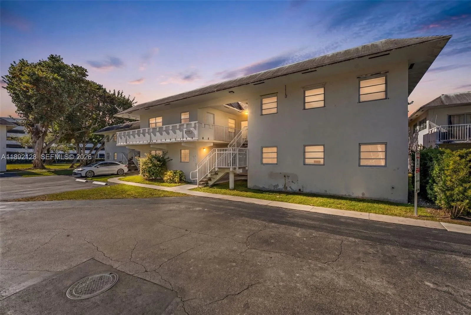 7330 Sw 82nd St B218, Miami, Florida 33143, Miami, Florida 33143, 2 Bedrooms Bedrooms, ,2 BathroomsBathrooms,Residential,For Sale,7330 Sw 82nd St B218, Miami, Florida 33143,A11892128