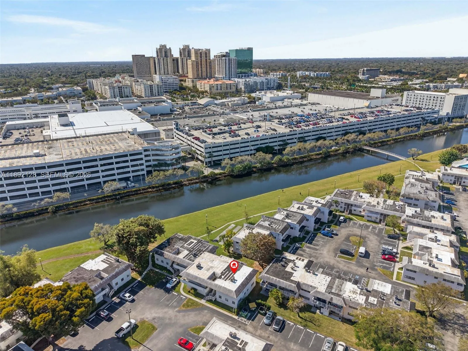 7330 Sw 82nd St B218, Miami, Florida 33143, Miami, Florida 33143, 2 Bedrooms Bedrooms, ,2 BathroomsBathrooms,Residential,For Sale,7330 Sw 82nd St B218, Miami, Florida 33143,A11892128