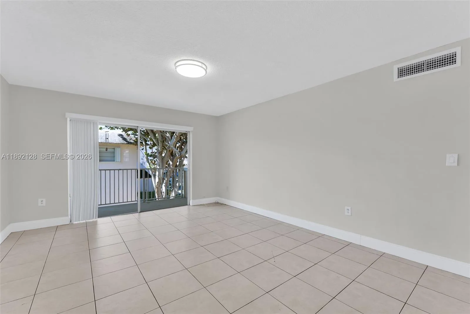 7330 Sw 82nd St B218, Miami, Florida 33143, Miami, Florida 33143, 2 Bedrooms Bedrooms, ,2 BathroomsBathrooms,Residential,For Sale,7330 Sw 82nd St B218, Miami, Florida 33143,A11892128