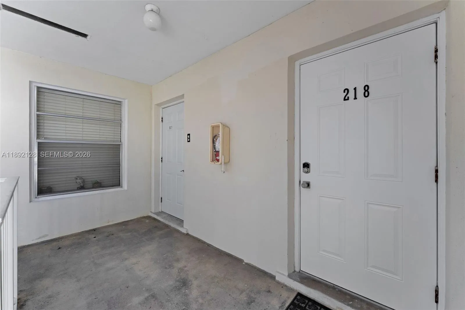 7330 Sw 82nd St B218, Miami, Florida 33143, Miami, Florida 33143, 2 Bedrooms Bedrooms, ,2 BathroomsBathrooms,Residential,For Sale,7330 Sw 82nd St B218, Miami, Florida 33143,A11892128