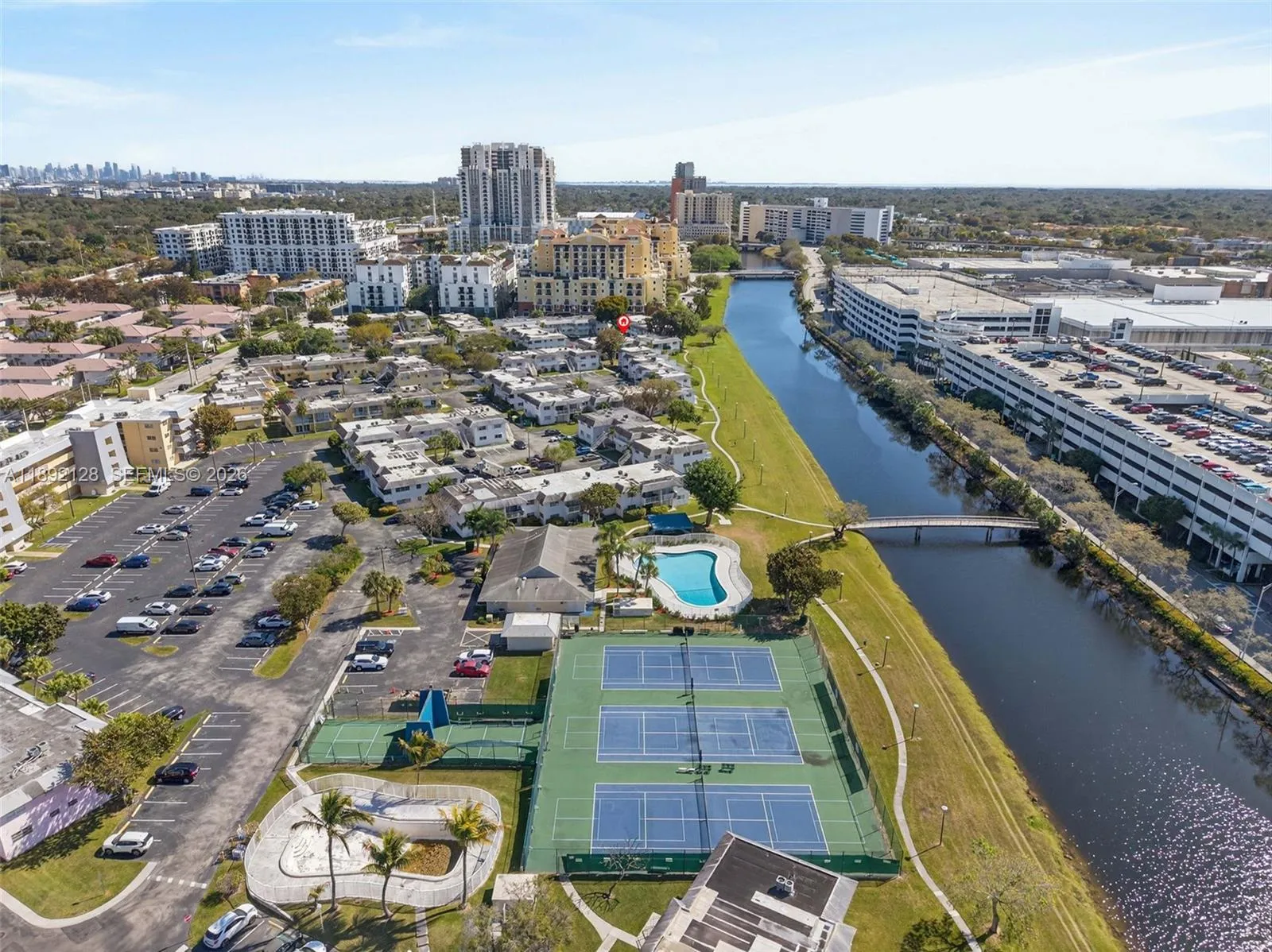 7330 Sw 82nd St B218, Miami, Florida 33143, Miami, Florida 33143, 2 Bedrooms Bedrooms, ,2 BathroomsBathrooms,Residential,For Sale,7330 Sw 82nd St B218, Miami, Florida 33143,A11892128