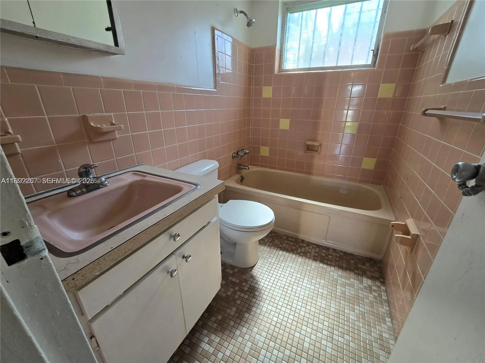 70 Nw 77th St 11, Miami, Florida 33150, Miami, Florida 33150, 1 Bedroom Bedrooms, ,1 BathroomBathrooms,Residential,For Sale,70 Nw 77th St 11, Miami, Florida 33150,A11892267