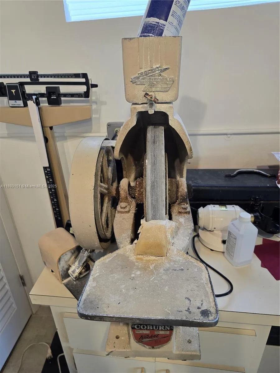 2100 Coral Way, Coral Gables, Florida 33145, Coral Gables, Florida 33145, ,Business Opportunity,For Sale,2100 Coral Way, Coral Gables, Florida 33145,A11893151