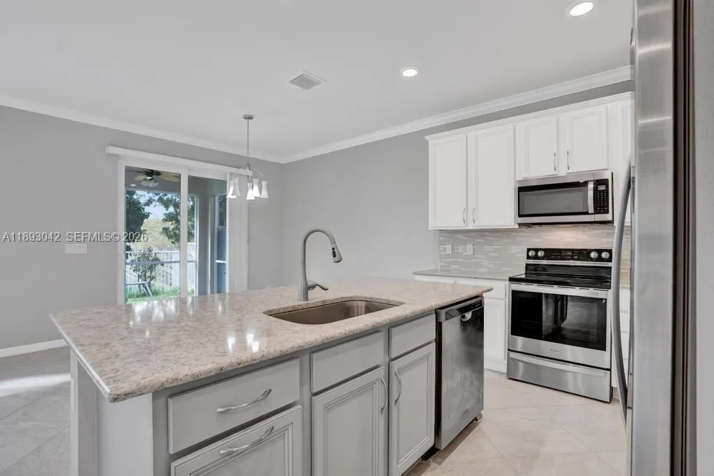 1422 Silk Oak Dr, Hollywood, Florida 33021, Hollywood, Florida 33021, 3 Bedrooms Bedrooms, ,2 BathroomsBathrooms,Residential,For Sale,1422 Silk Oak Dr, Hollywood, Florida 33021,A11893042