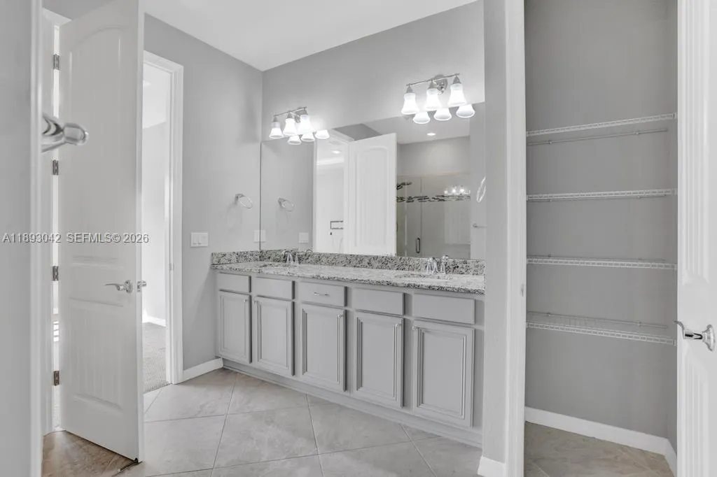 1422 Silk Oak Dr, Hollywood, Florida 33021, Hollywood, Florida 33021, 3 Bedrooms Bedrooms, ,2 BathroomsBathrooms,Residential,For Sale,1422 Silk Oak Dr, Hollywood, Florida 33021,A11893042