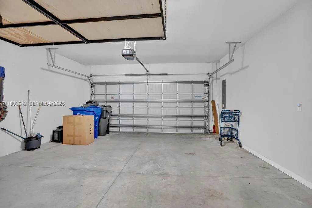 1422 Silk Oak Dr, Hollywood, Florida 33021, Hollywood, Florida 33021, 3 Bedrooms Bedrooms, ,2 BathroomsBathrooms,Residential,For Sale,1422 Silk Oak Dr, Hollywood, Florida 33021,A11893042