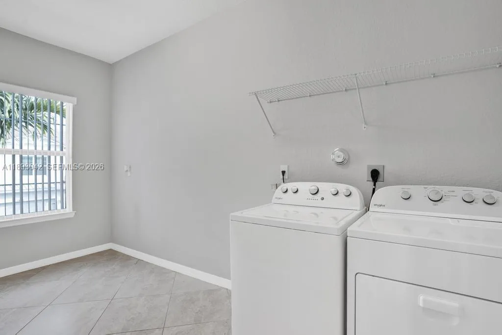 1422 Silk Oak Dr, Hollywood, Florida 33021, Hollywood, Florida 33021, 3 Bedrooms Bedrooms, ,2 BathroomsBathrooms,Residential,For Sale,1422 Silk Oak Dr, Hollywood, Florida 33021,A11893042