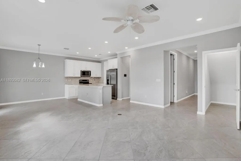 1422 Silk Oak Dr, Hollywood, Florida 33021, Hollywood, Florida 33021, 3 Bedrooms Bedrooms, ,2 BathroomsBathrooms,Residential,For Sale,1422 Silk Oak Dr, Hollywood, Florida 33021,A11893042