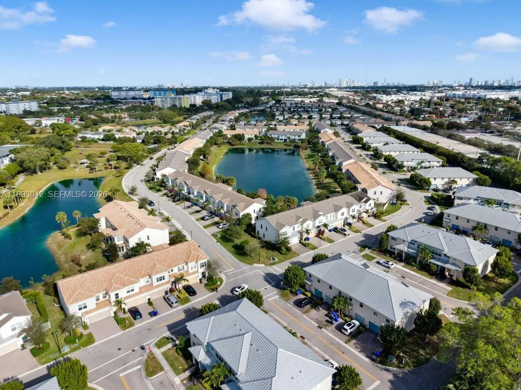 1422 Silk Oak Dr, Hollywood, Florida 33021, Hollywood, Florida 33021, 3 Bedrooms Bedrooms, ,2 BathroomsBathrooms,Residential,For Sale,1422 Silk Oak Dr, Hollywood, Florida 33021,A11893042