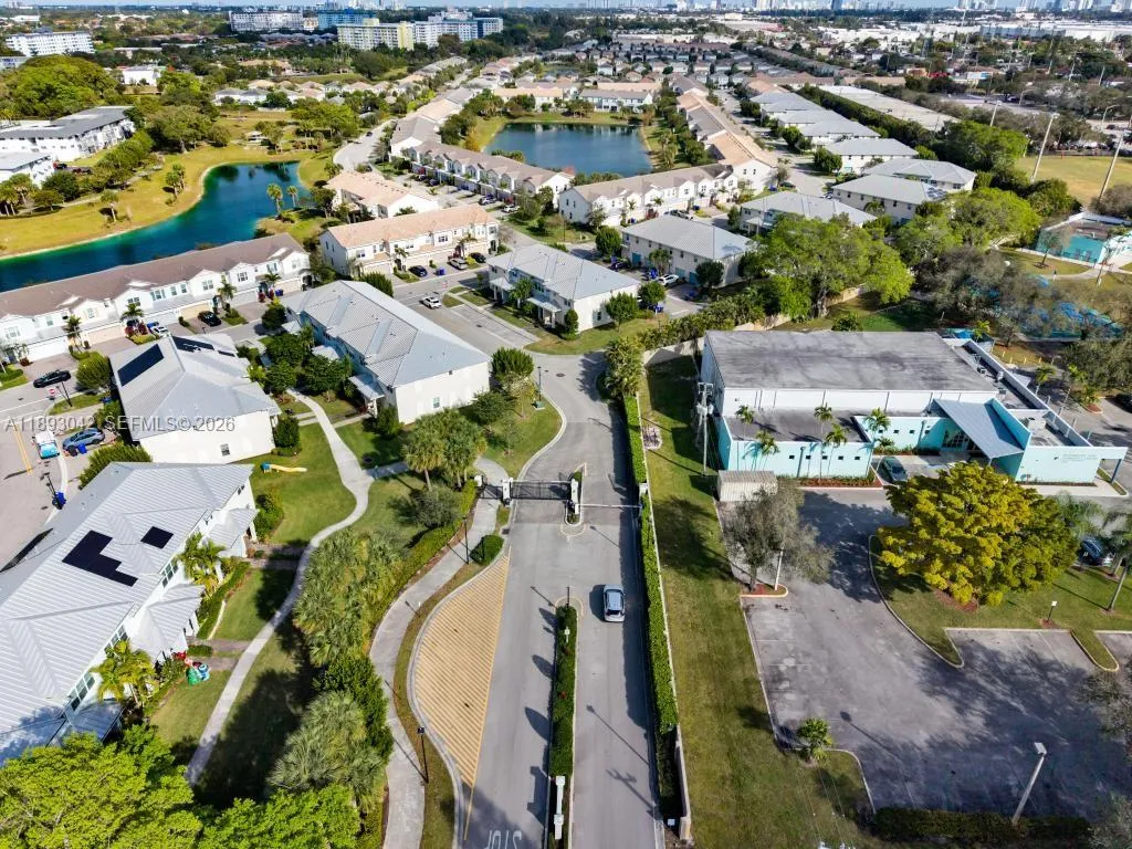 1422 Silk Oak Dr, Hollywood, Florida 33021, Hollywood, Florida 33021, 3 Bedrooms Bedrooms, ,2 BathroomsBathrooms,Residential,For Sale,1422 Silk Oak Dr, Hollywood, Florida 33021,A11893042