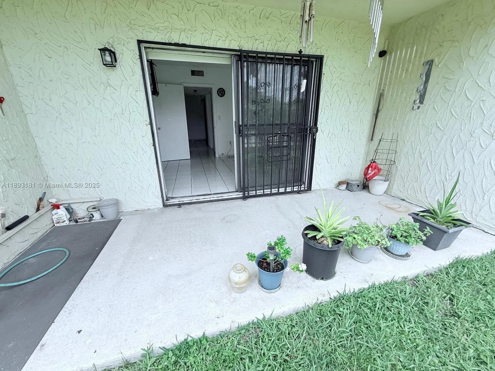 300 Nw 42nd Ave 109, Miami, Florida 33126, Miami, Florida 33126, 1 Bedroom Bedrooms, ,1 BathroomBathrooms,Residential Lease,For Rent,300 Nw 42nd Ave 109, Miami, Florida 33126,A11893181