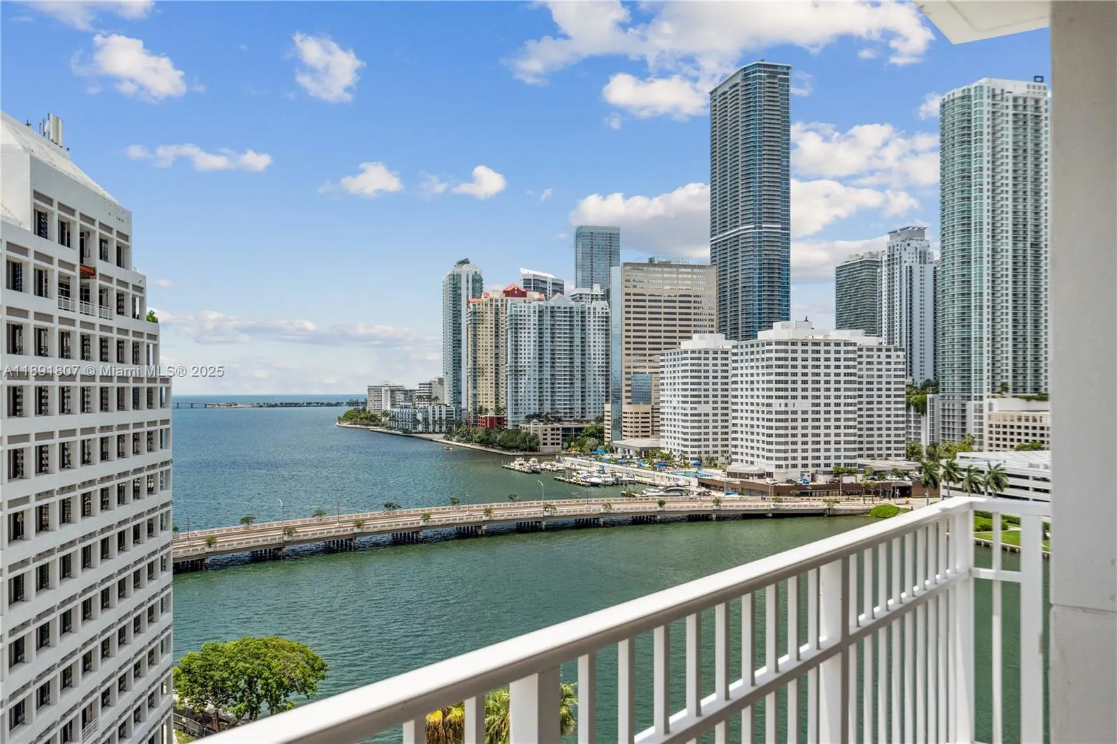 701 Brickell Key Blvd 1411, Miami, Florida 33131, Miami, Florida 33131, 2 Bedrooms Bedrooms, ,2 BathroomsBathrooms,Residential,For Sale,701 Brickell Key Blvd 1411, Miami, Florida 33131,A11891807